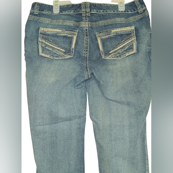 Women's Maurices blue jean capri pants 16 38" waist - Picture 8 of 11